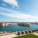 Traditional Maltese Townhouse With Roof Terrace Isla