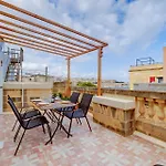 Traditional Maltese Townhouse With Roof Terrace Hébergement de vacances