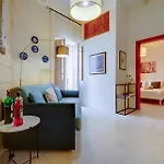 Traditional Maltese Townhouse With Roof Terrace * Isla