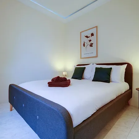 度假居 Traditional Maltese Townhouse With Roof Terrace *