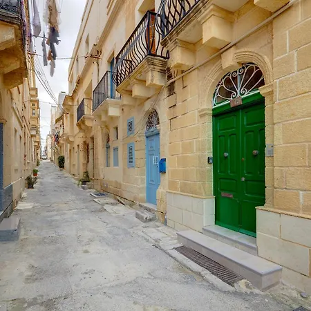 度假居 Traditional Maltese Townhouse With Roof Terrace