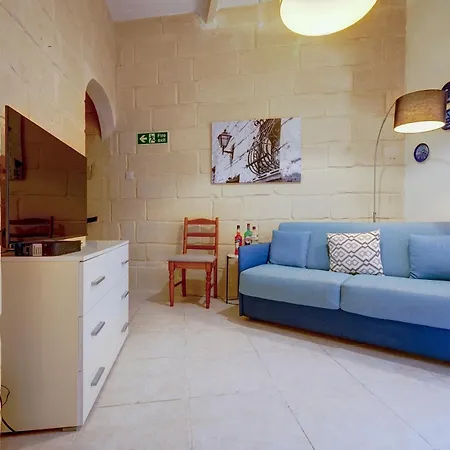 Feriehus Traditional Maltese Townhouse With Roof Terrace Senglea