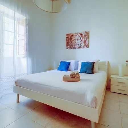 Traditional Maltese Townhouse With Roof Terrace