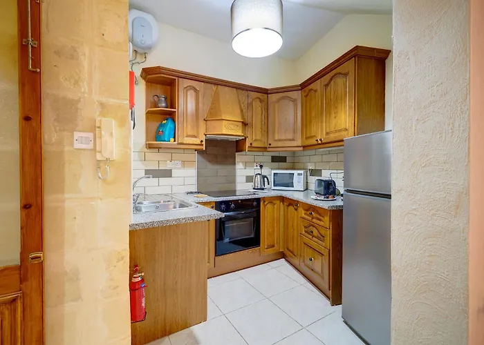 Traditional Maltese Townhouse With Roof Terrace 別荘 *